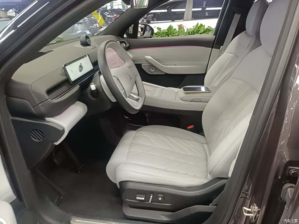 NIO ES6, 2025 15