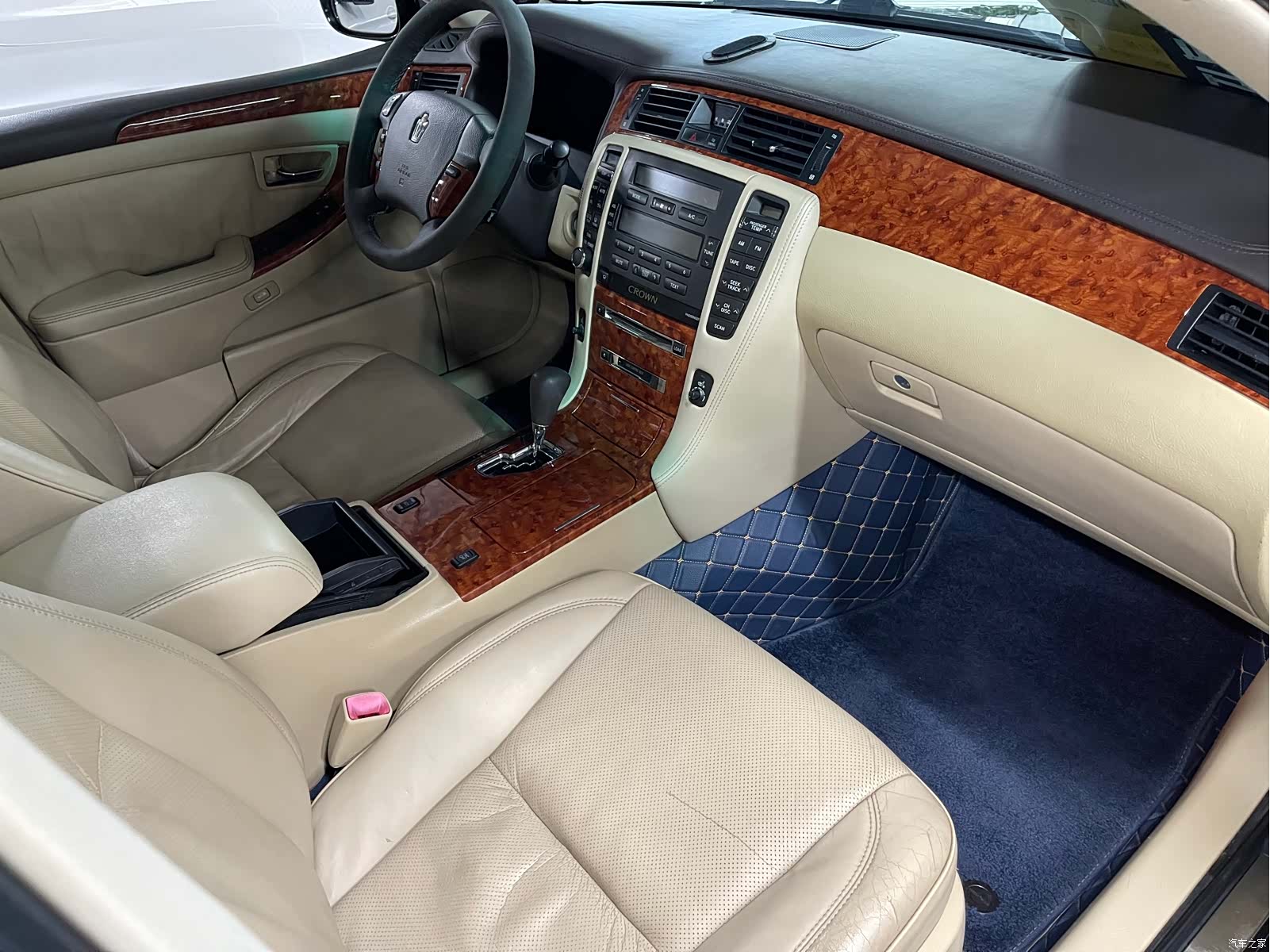 Toyota Crown, 2008 11