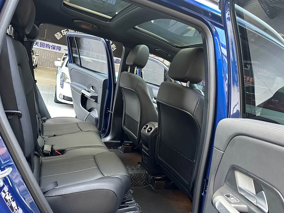 Mercedes-Benz GLB Mercedes-Benz GLB
