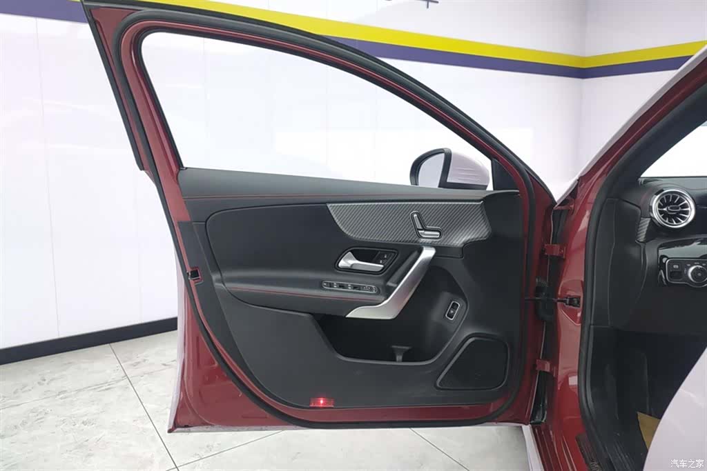Mercedes-Benz A-Class, 2023 7
