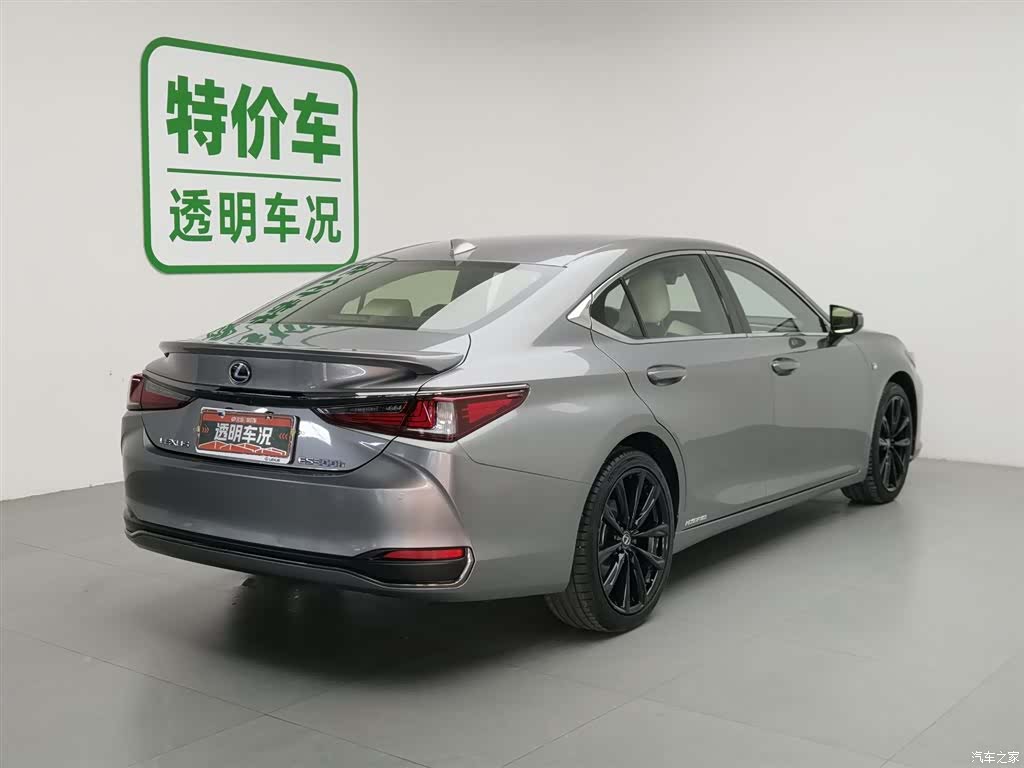 Lexus ES, 2022 2