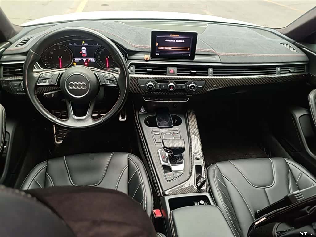 Audi A4L, 2019 10