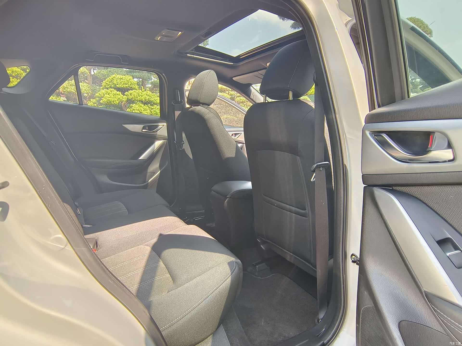 Mazda CX-4, 2019 9