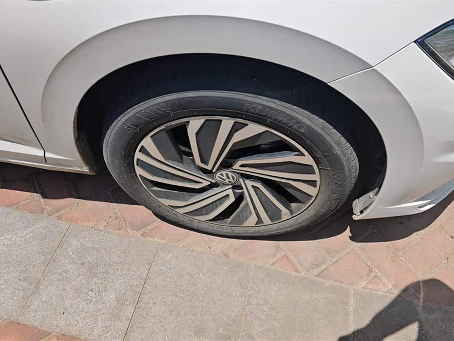 Volkswagen Sagitar