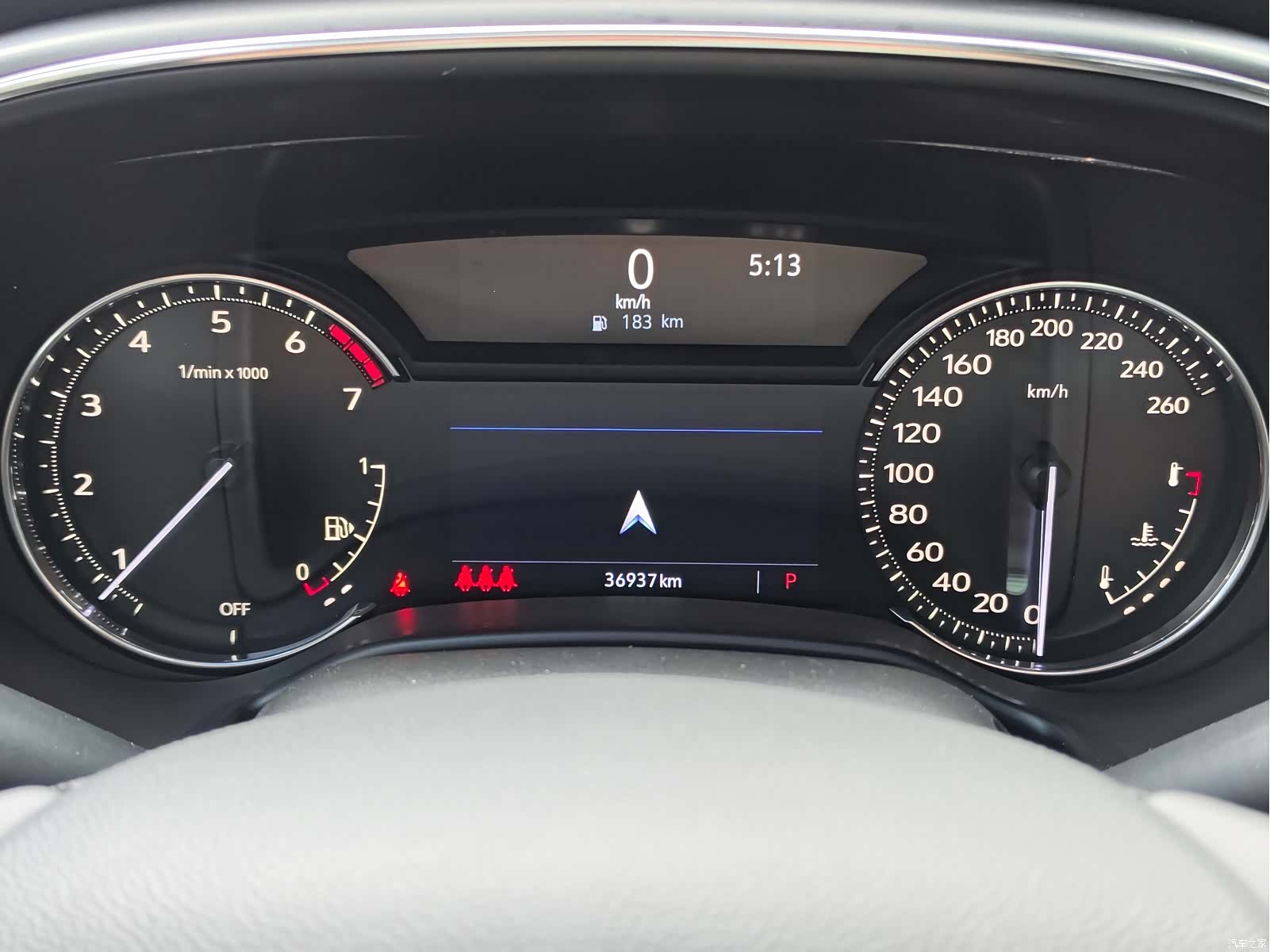 Cadillac CT5, 2022 все фото