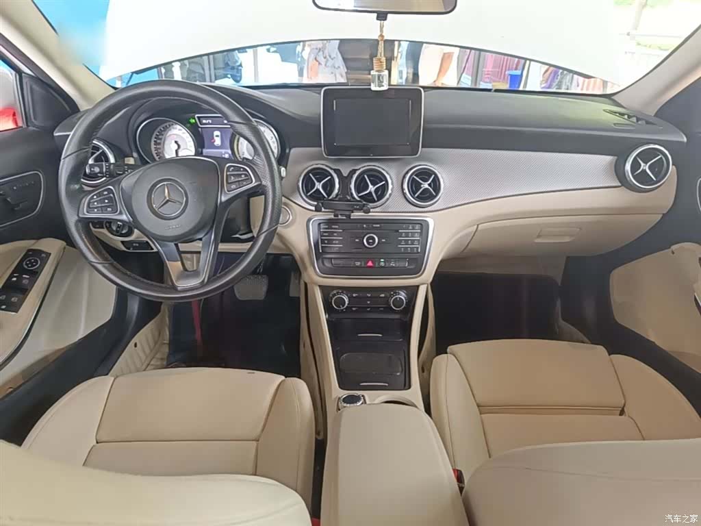 Mercedes-Benz GLA, 2017 10