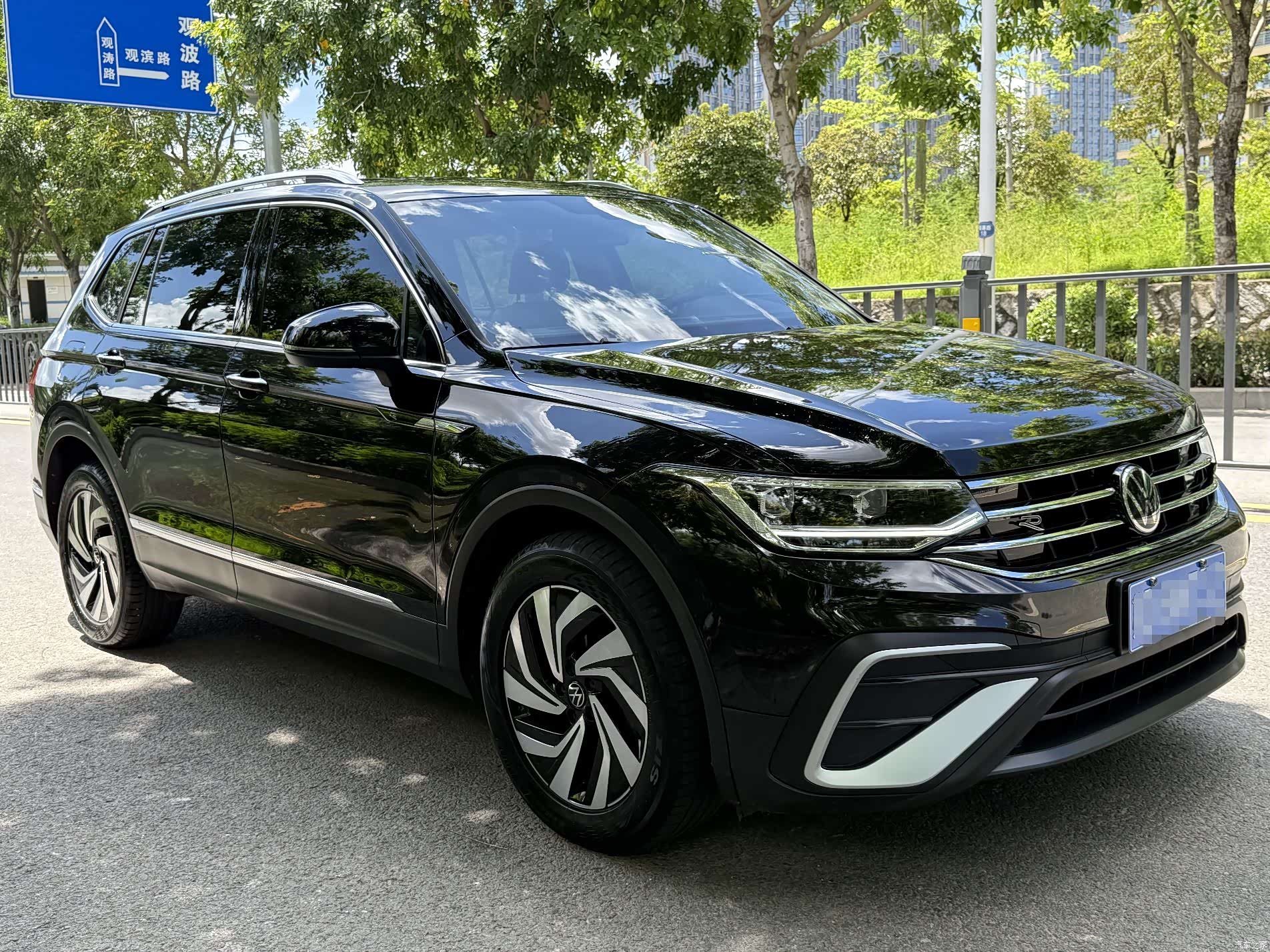 Volkswagen Tiguan L, 2024 3
