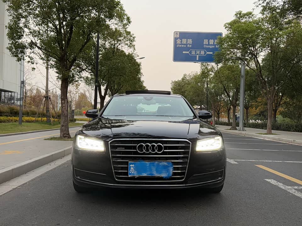 Audi A8