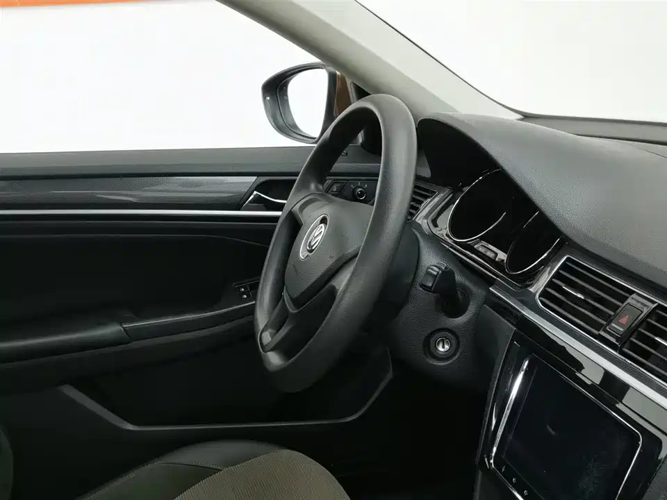 Volkswagen C-TREK Wei Collar