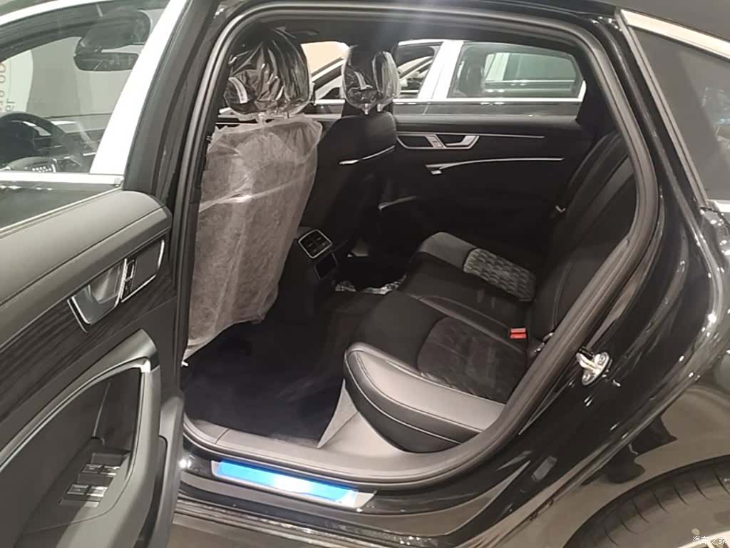 Audi A6L, 2026 17