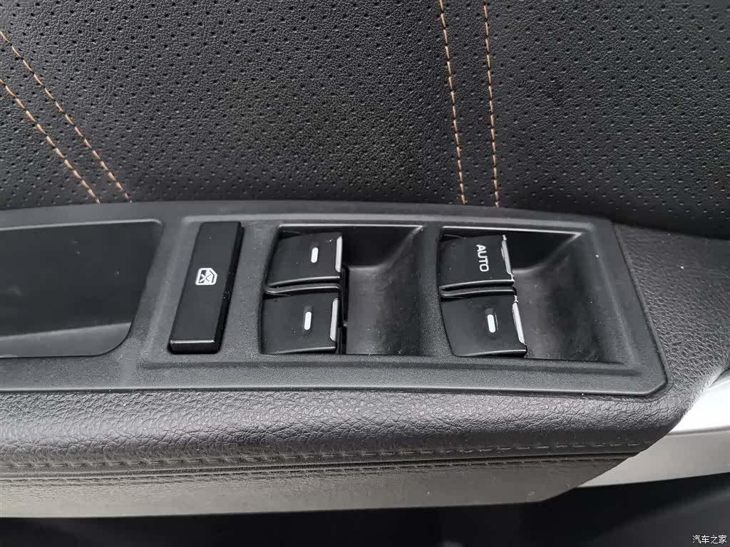 Geely X6, 2017 9