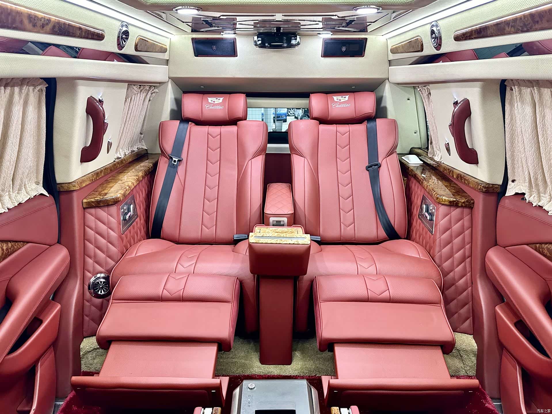 Cadillac Escalade, 2017 12