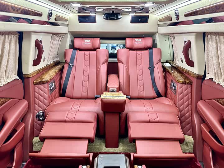 Cadillac kai lei de ESCALADE 2017 6.2L ESV bo jin ban jia zhang xing