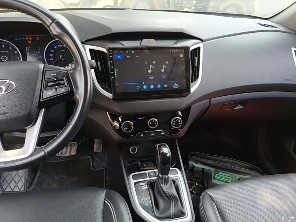 Hyundai ix25, 2018 13