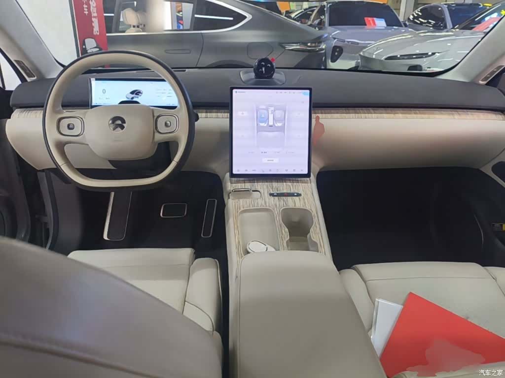NIO ET7, 2023 10