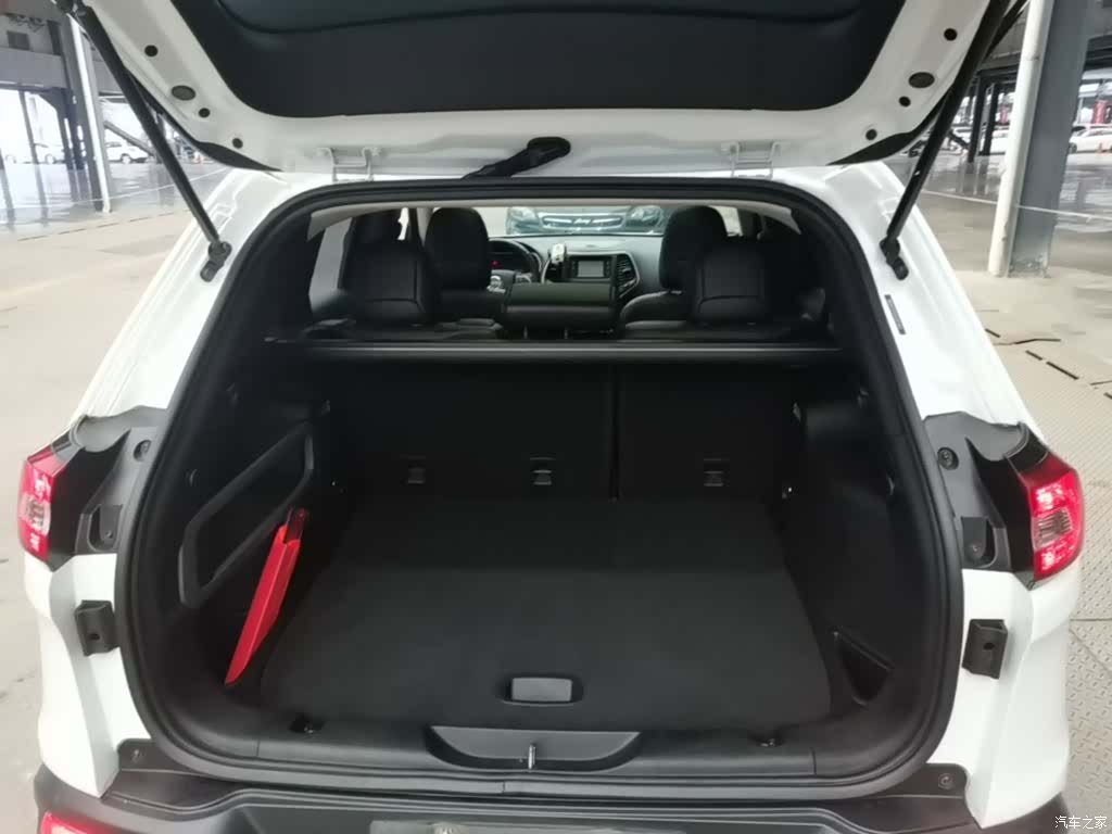 Jeep Cherokee, 2017 19