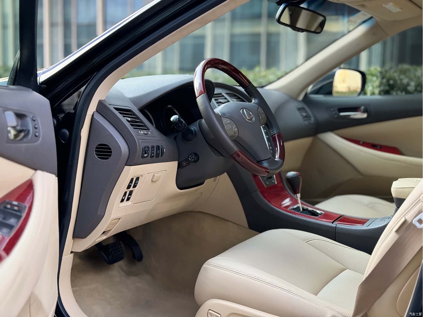 Lexus ES, 2009 8