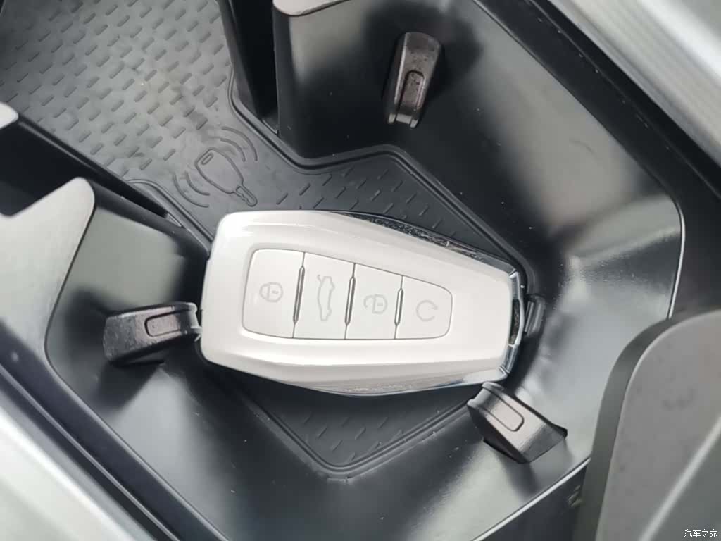 Geely Preface, 2022 9