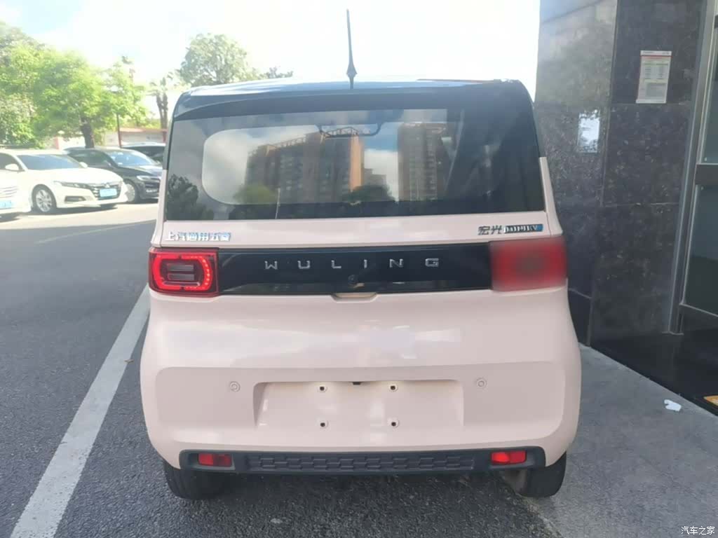 Wuling MINIEV, 2022 6