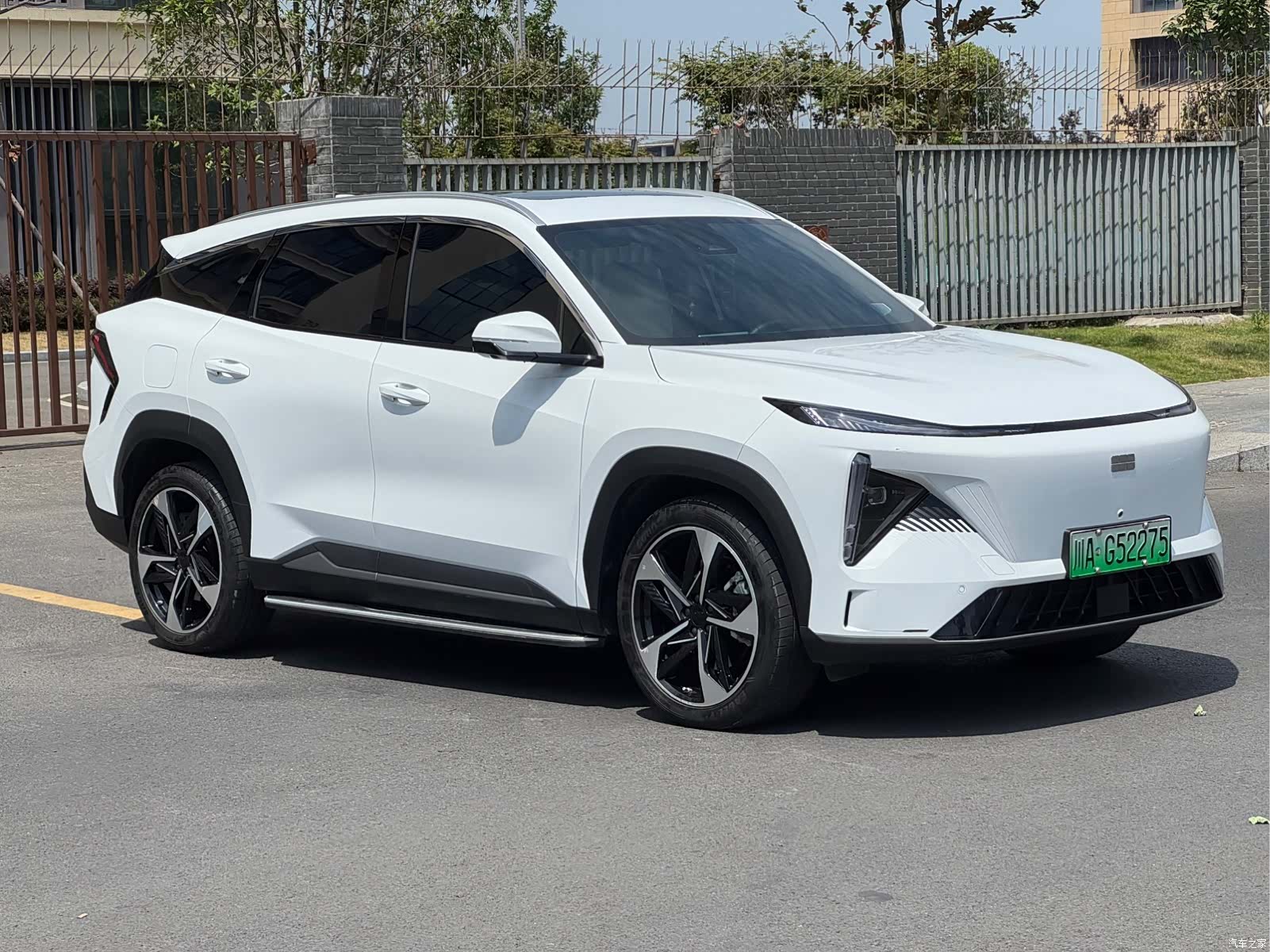 Geely Galaxy L7, 2024 12