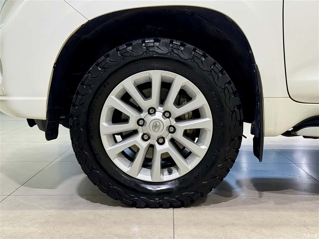 Toyota Prado, 2014 9