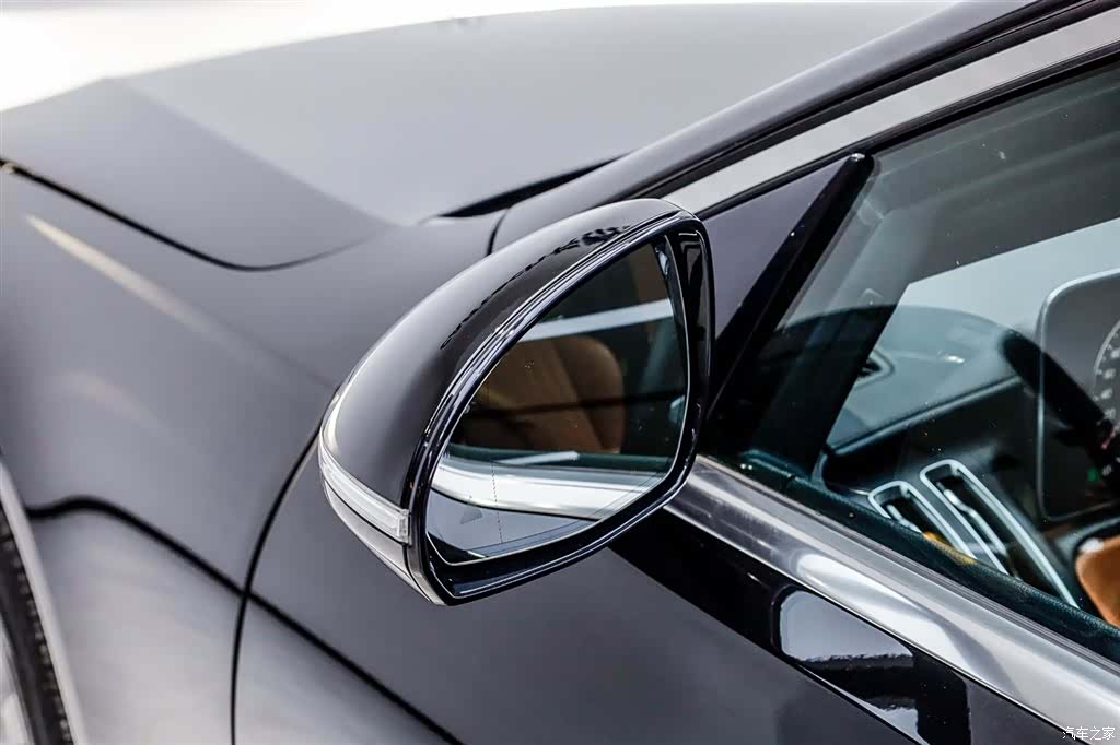 Mercedes-Benz S-Class, 2023 33