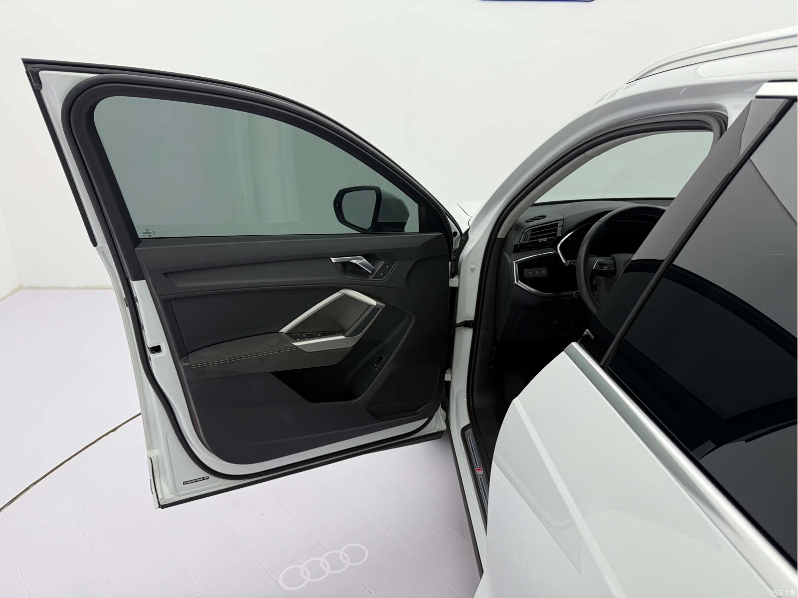 Audi Q3, 2023 24