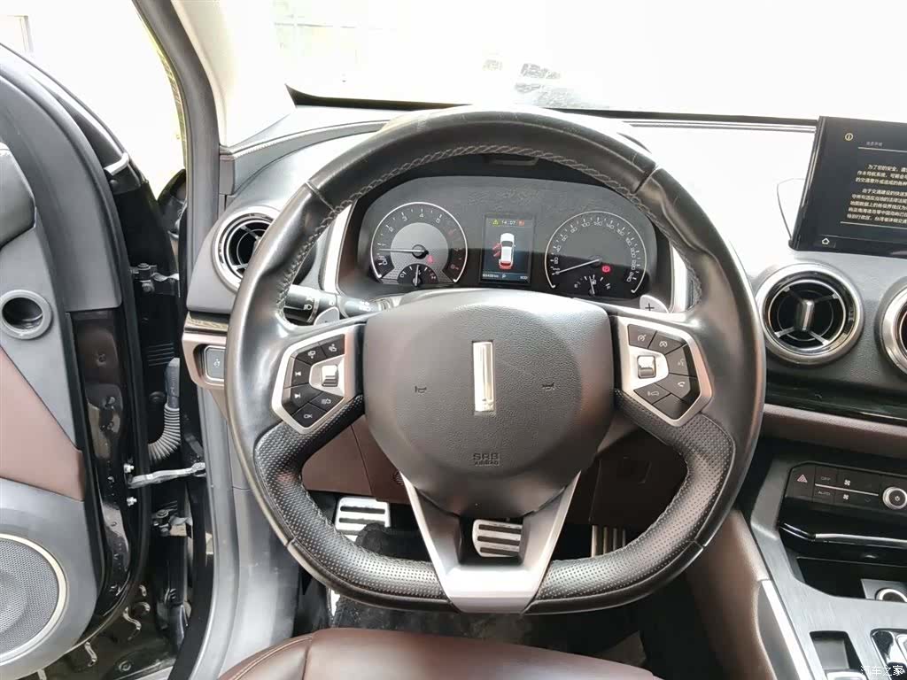 WEY VV5, 2018 3