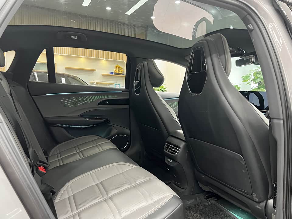 Hongqi EH7 Hongqi EH7