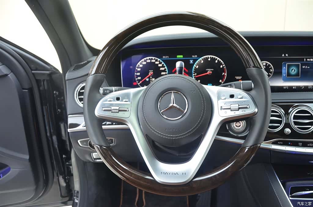 Maybach S-Class, 2020 10