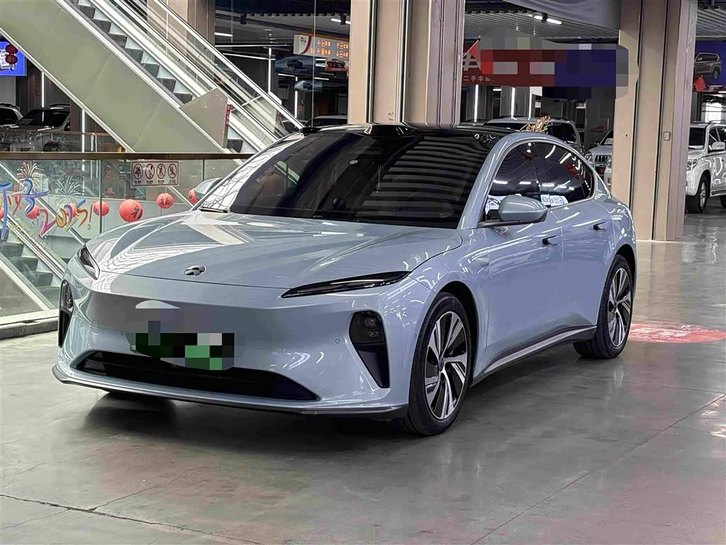NIO ET5