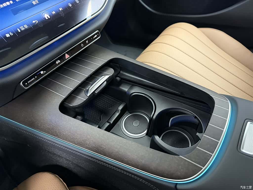Mercedes-Benz E-Class, 2026 13