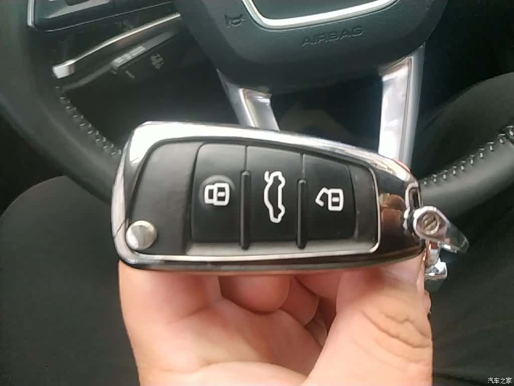 Audi Q3, 2019 9