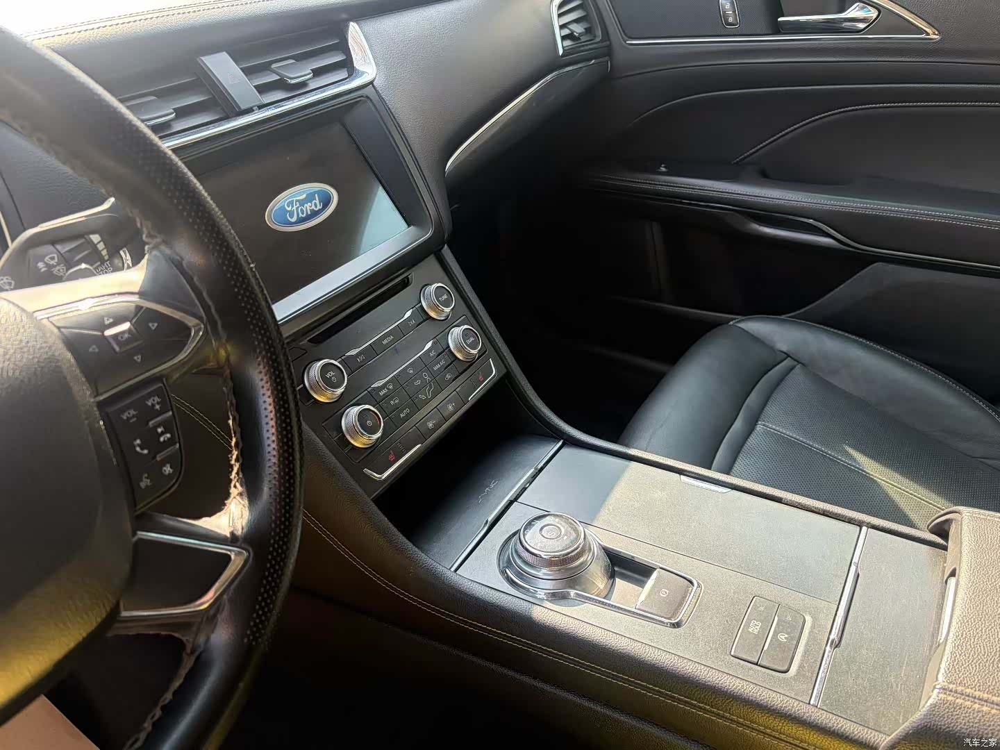 Ford Taurus, 2017 7