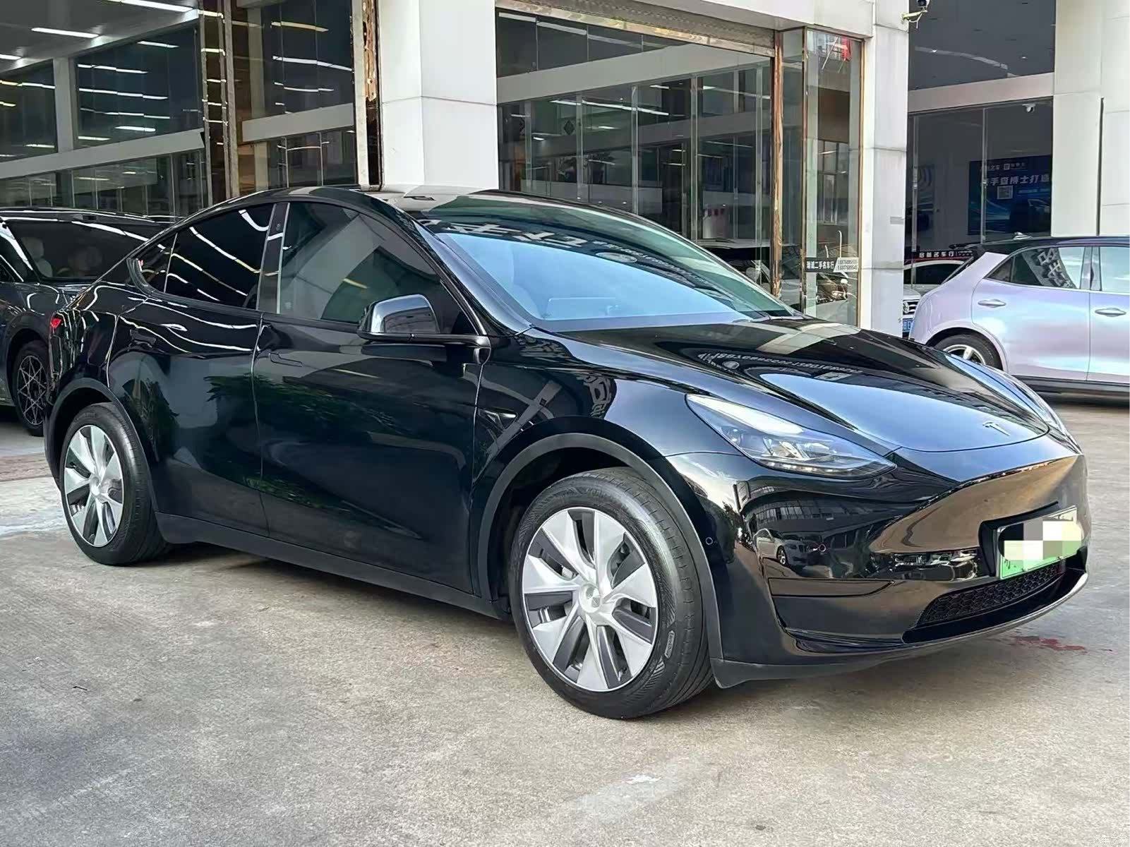 Tesla Model Y, 2023 3