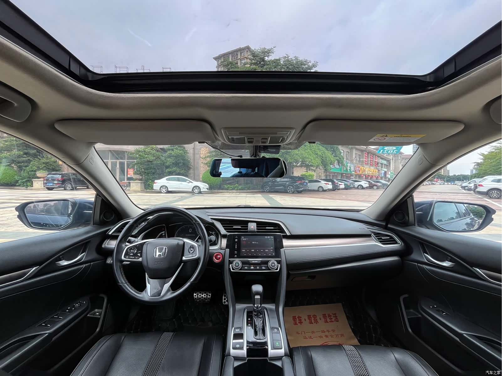 Honda Civic, 2019 все фото