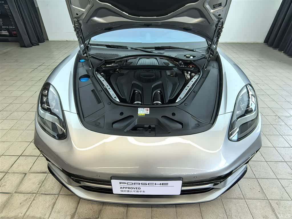 Porsche Panamera, 2023 25