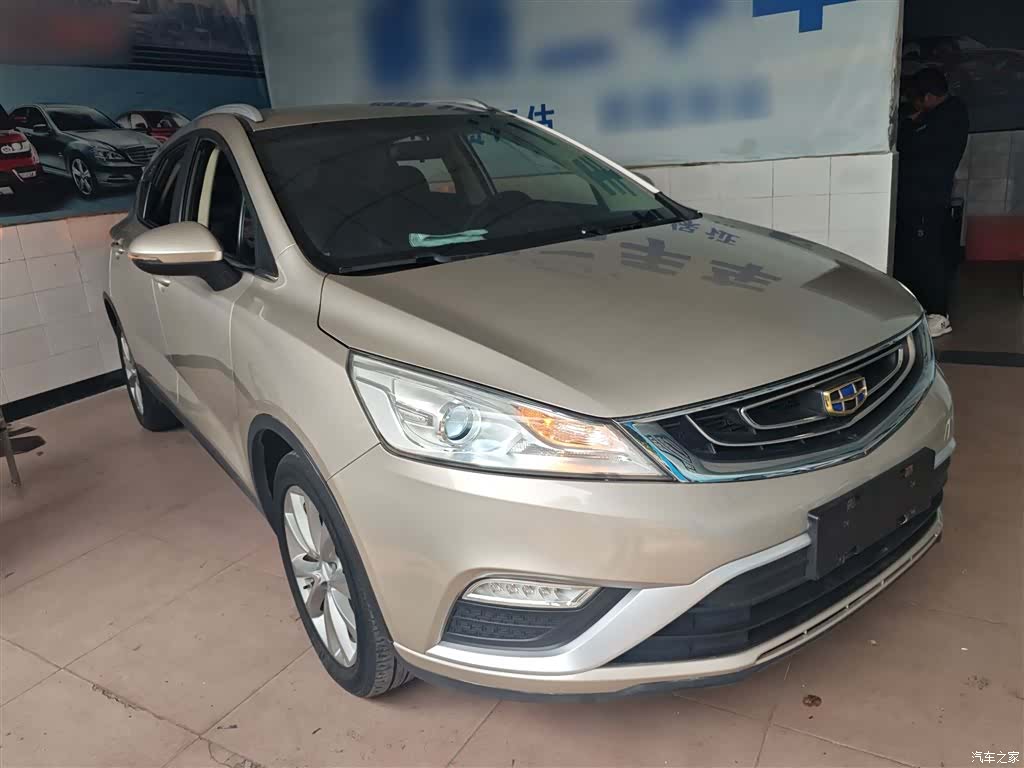 Geely Emgrand, 2017 4