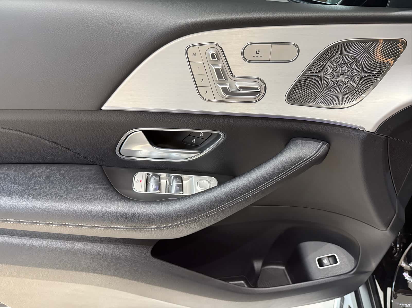 Mercedes-Benz GLE, 2023 10