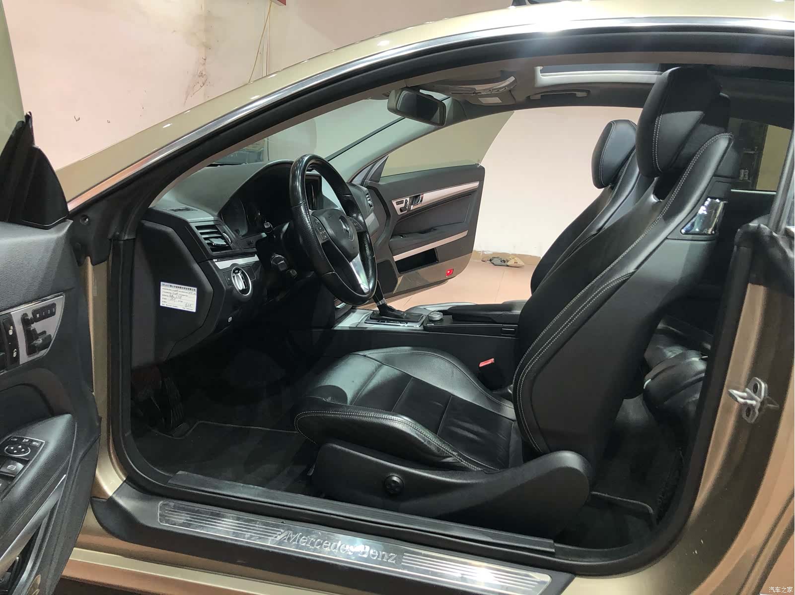 Mercedes-Benz E-Class, 2011 4