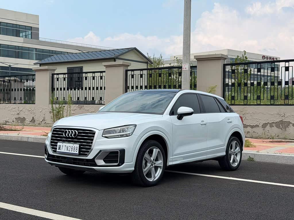Audi Q2L