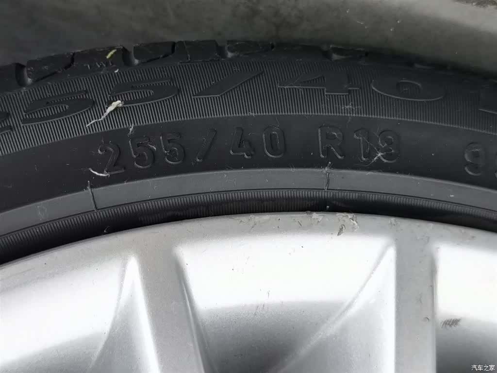 Mercedes-Benz E-Class, 2013 24