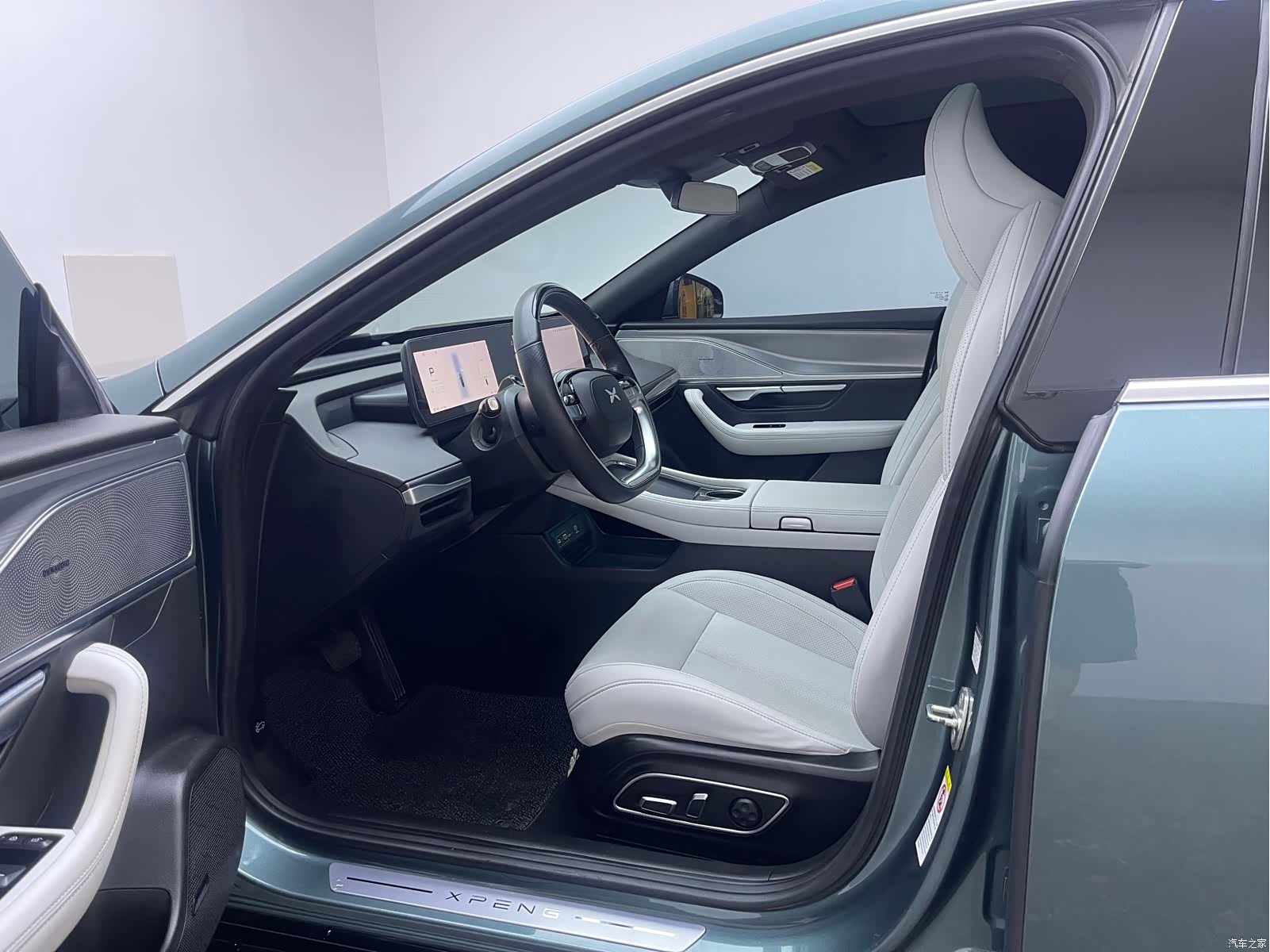Xpeng P7, 2023 13