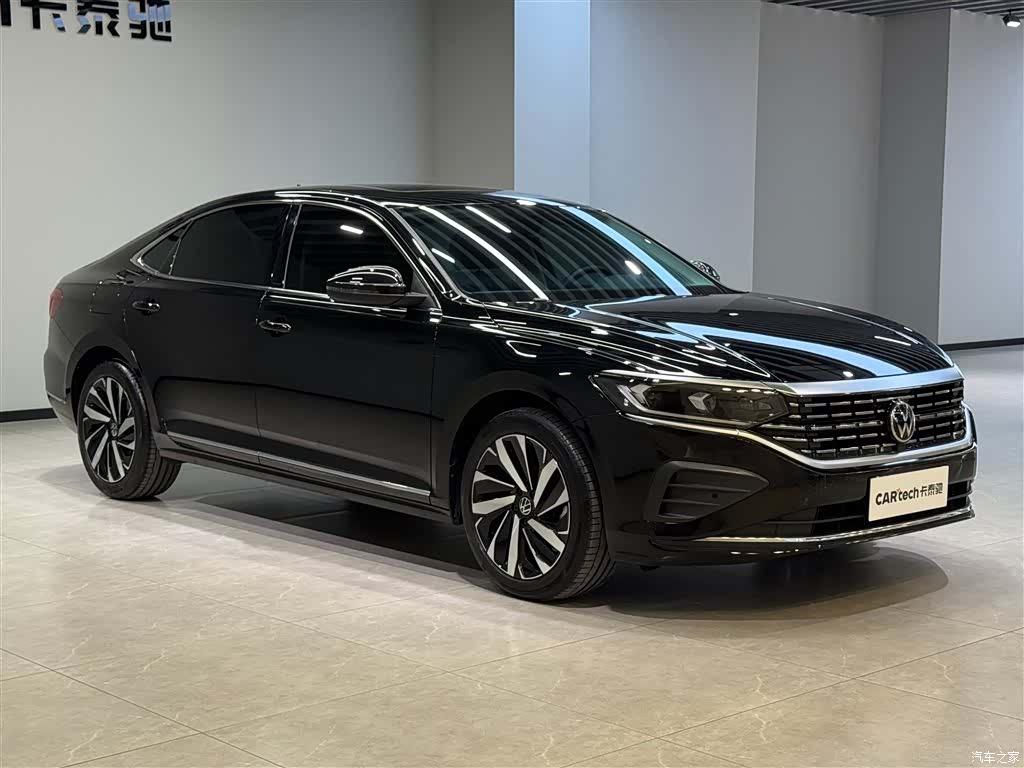 Volkswagen Passat, 2025 2