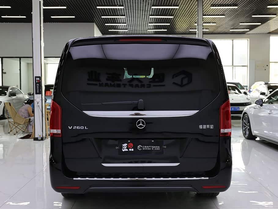 Mercedes-Benz V-class