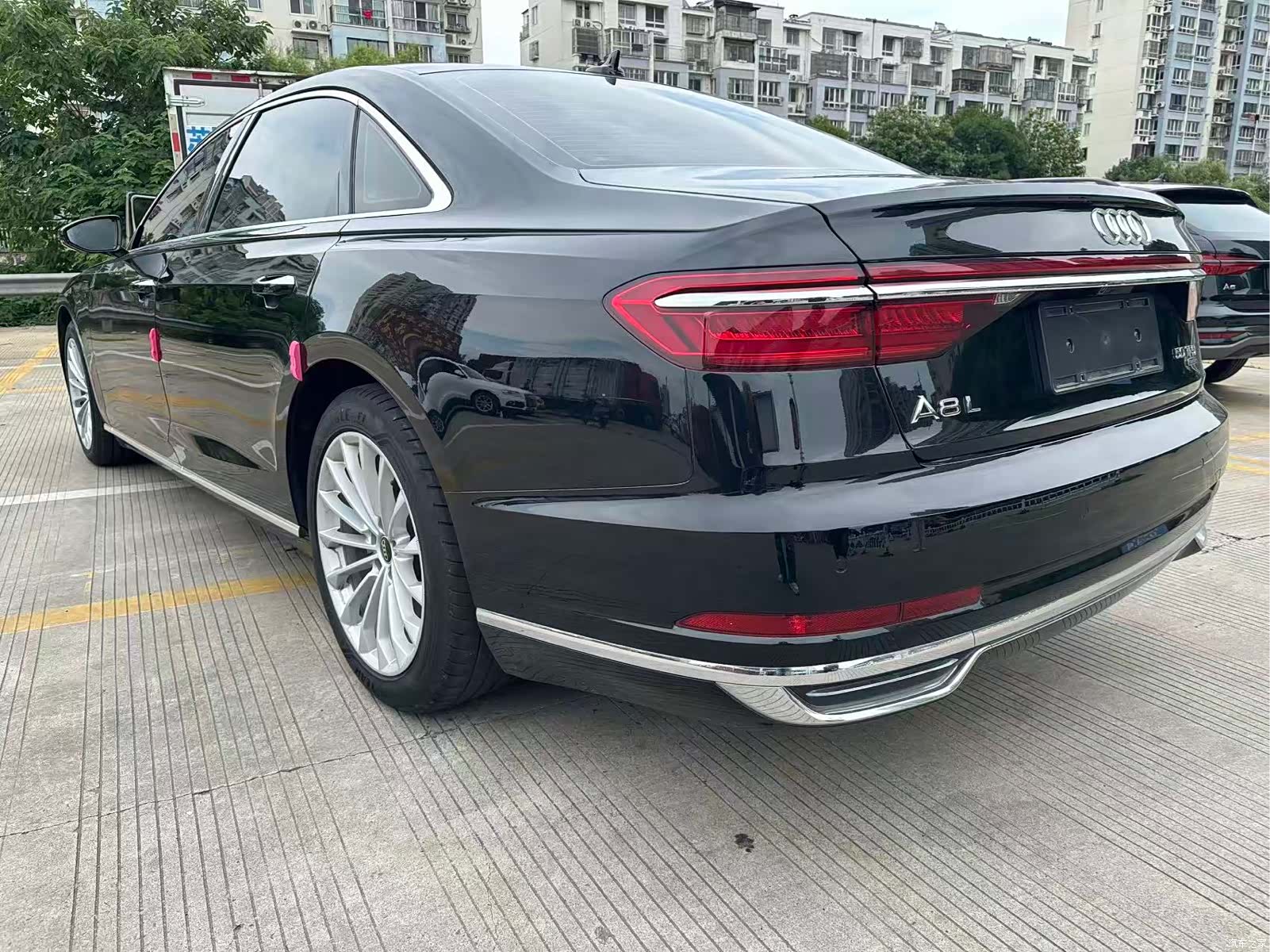 Audi A8L, 2022 12