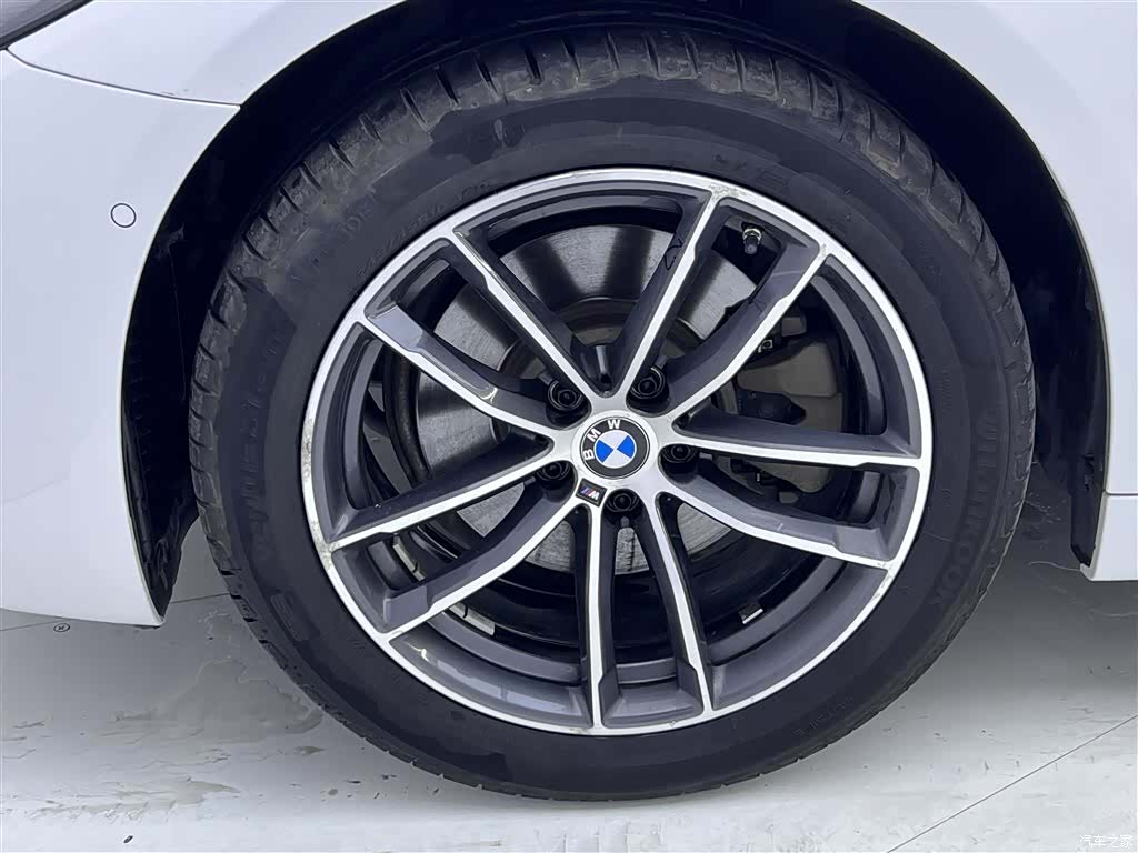 BMW 5 Series, 2022 11