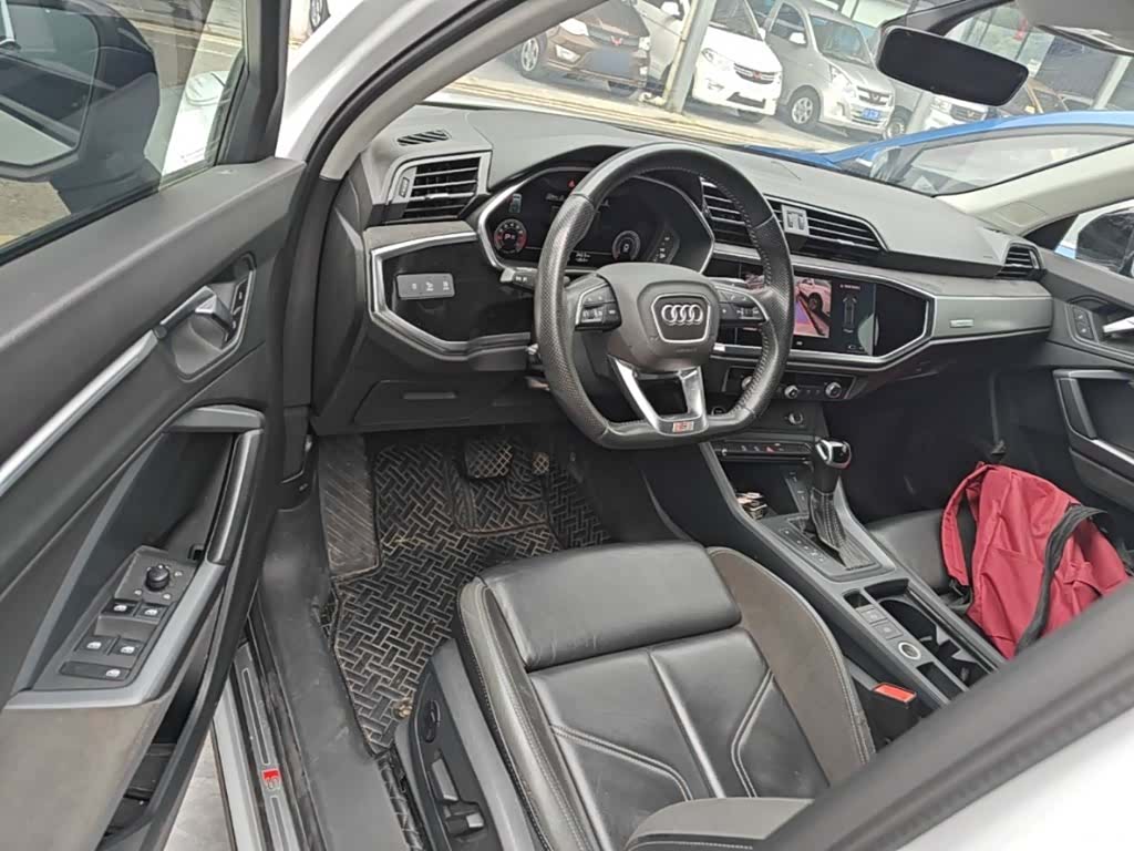 Audi Q3, 2022 16