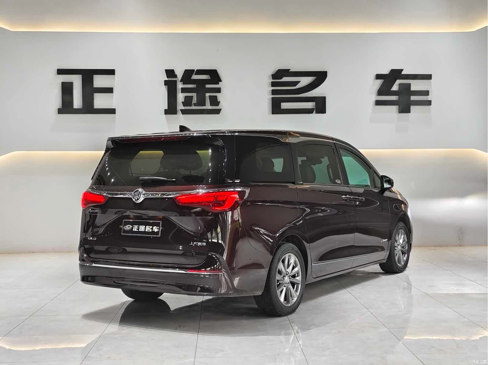 Buick GL8, 2020 3