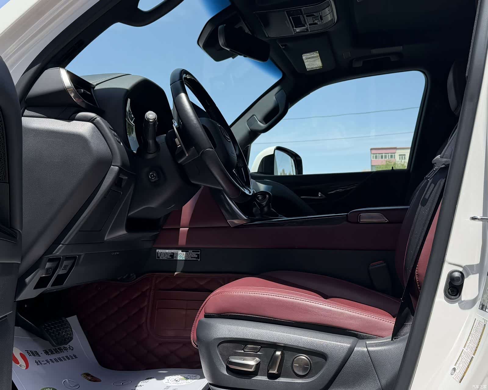 Lexus LX, 2023 4